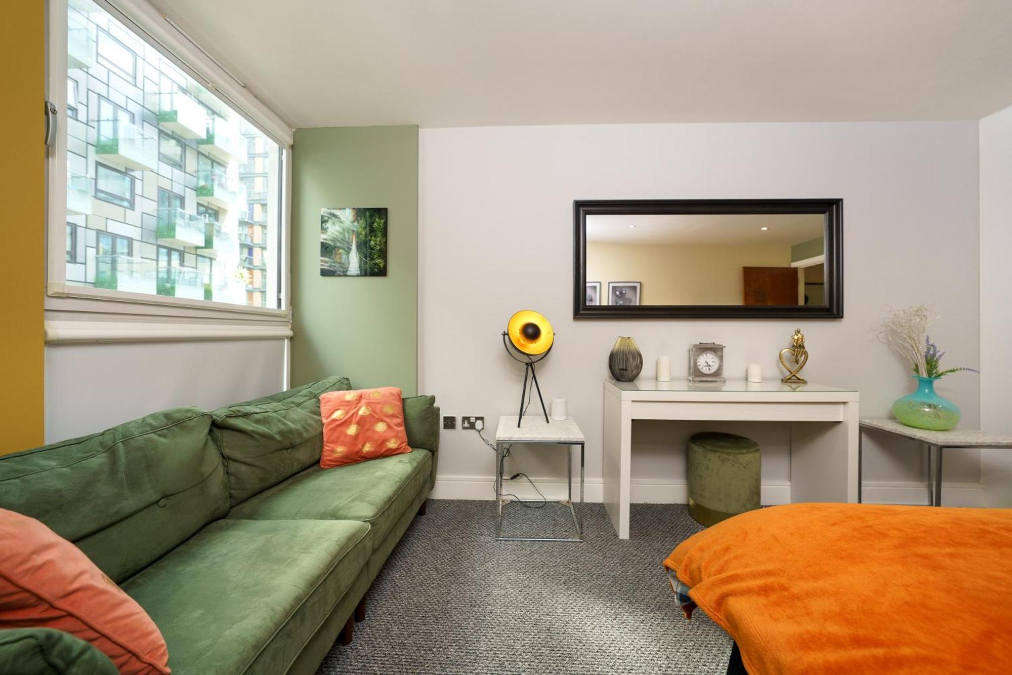 Cobalt Point, South Quay Apartman London Kültér fotó